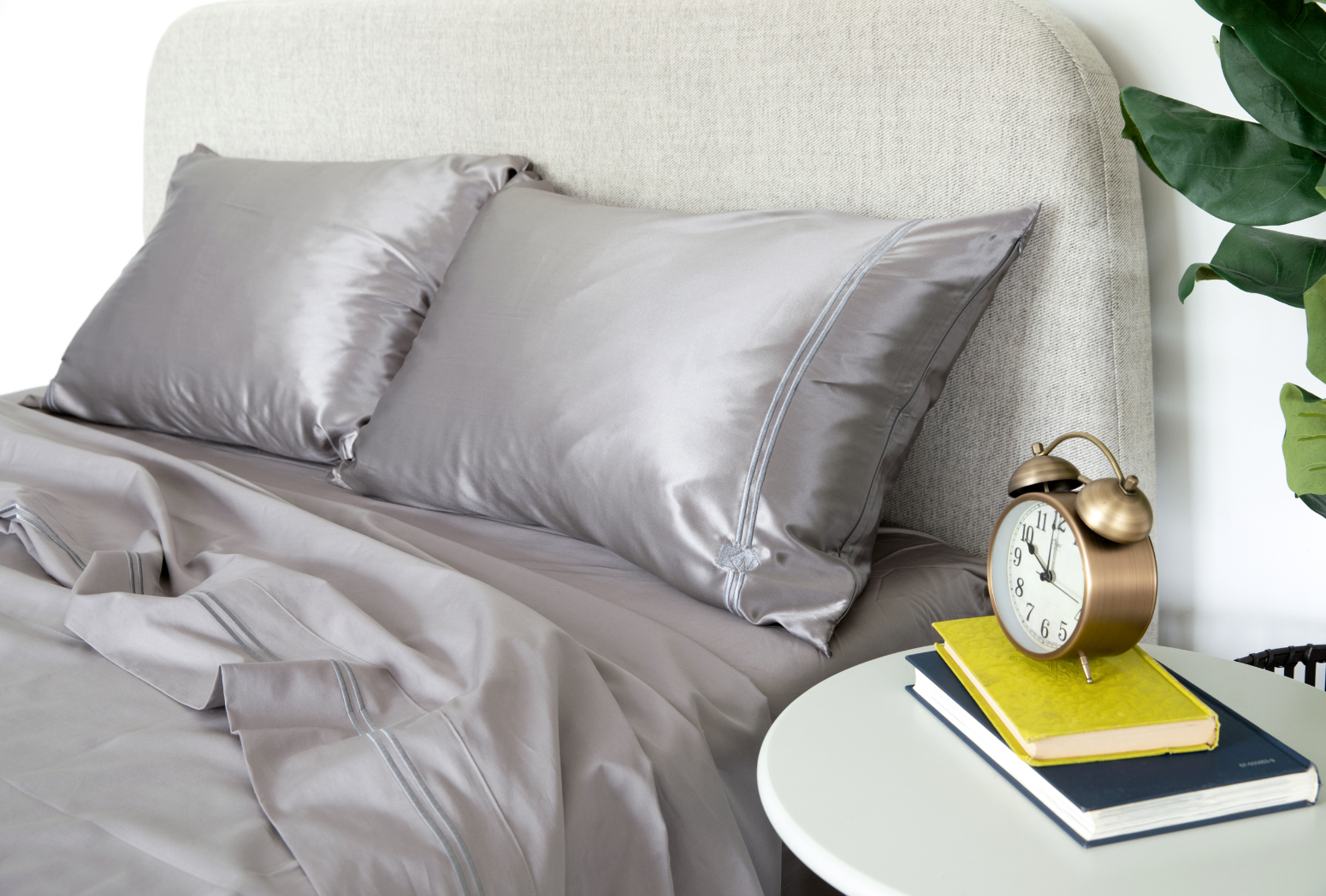 Best satin pillowcase 2024 for natural hair